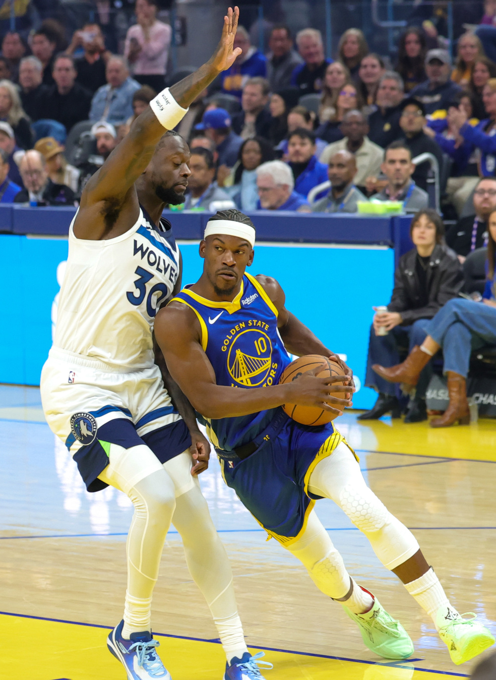 关于赛地聚焦——NBA季后赛赛后热度飙升，明尼苏达森林狼更衣室发声，媒体盛赞，球探报告显示潜力的信息