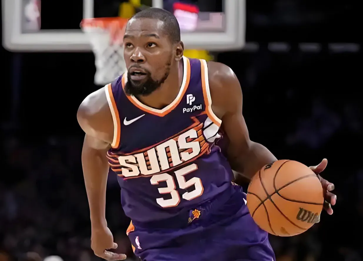 关于今晨菲尼克斯太阳调整名单以备NBA季后赛；刷新队史纪录环节打磨；质疑声仍在；细节决定成败的信息